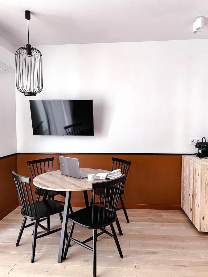 Colors Apartments Zator - Tylko 10 Minut Piechota Od Energylandii Exteriör bild